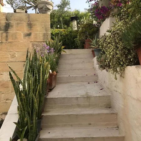 No 7 Casa Nannakola Couette-café *