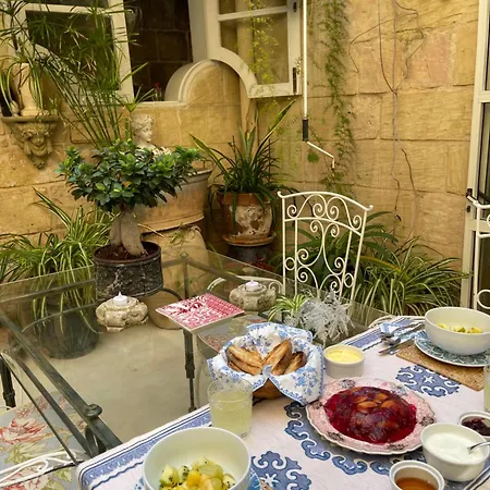 Bed & Breakfast No 7 Casa Nannakola *