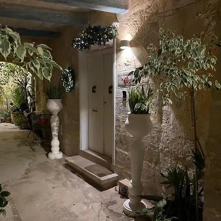 Bed & Breakfast No 7 Casa Nannakola