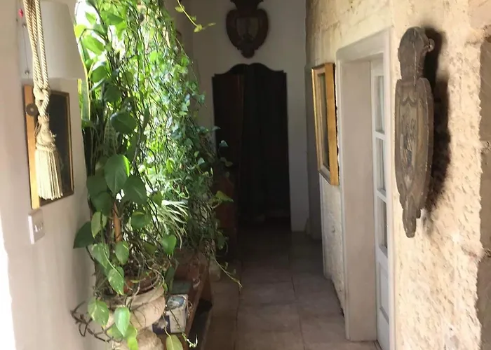 No 7 Casa Nannakola Bed & Breakfast