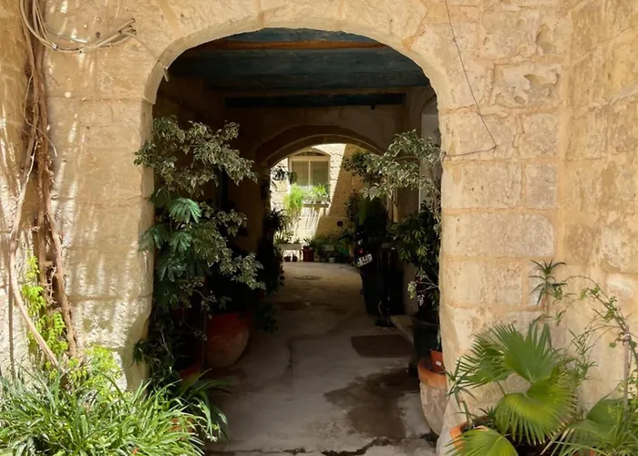 Bed & Breakfast No 7 Casa Nannakola *